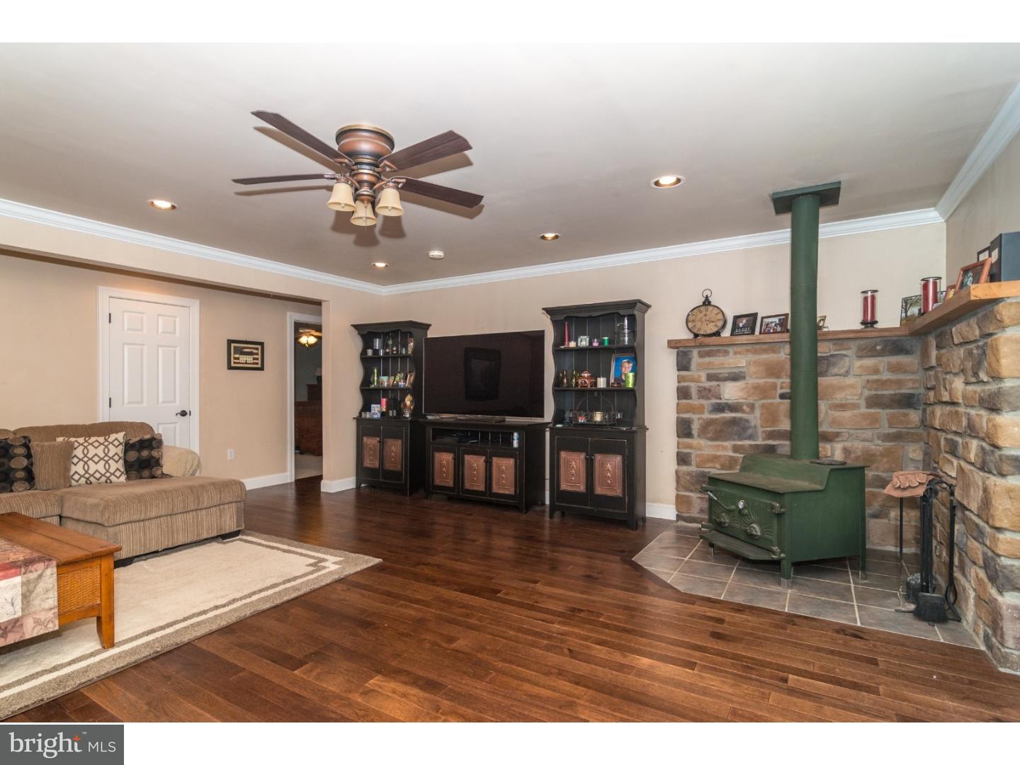 601 Layfield Road Perkiomenville, PA 18074 - Photo 2 of 25 Great Room