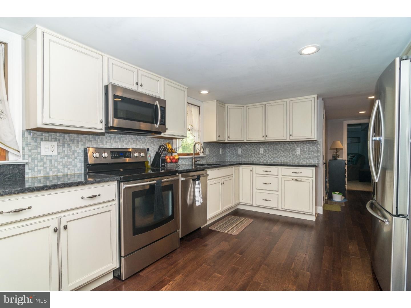 601 Layfield Road Perkiomenville, PA 18074 - Photo 6 of 25 Kitchen