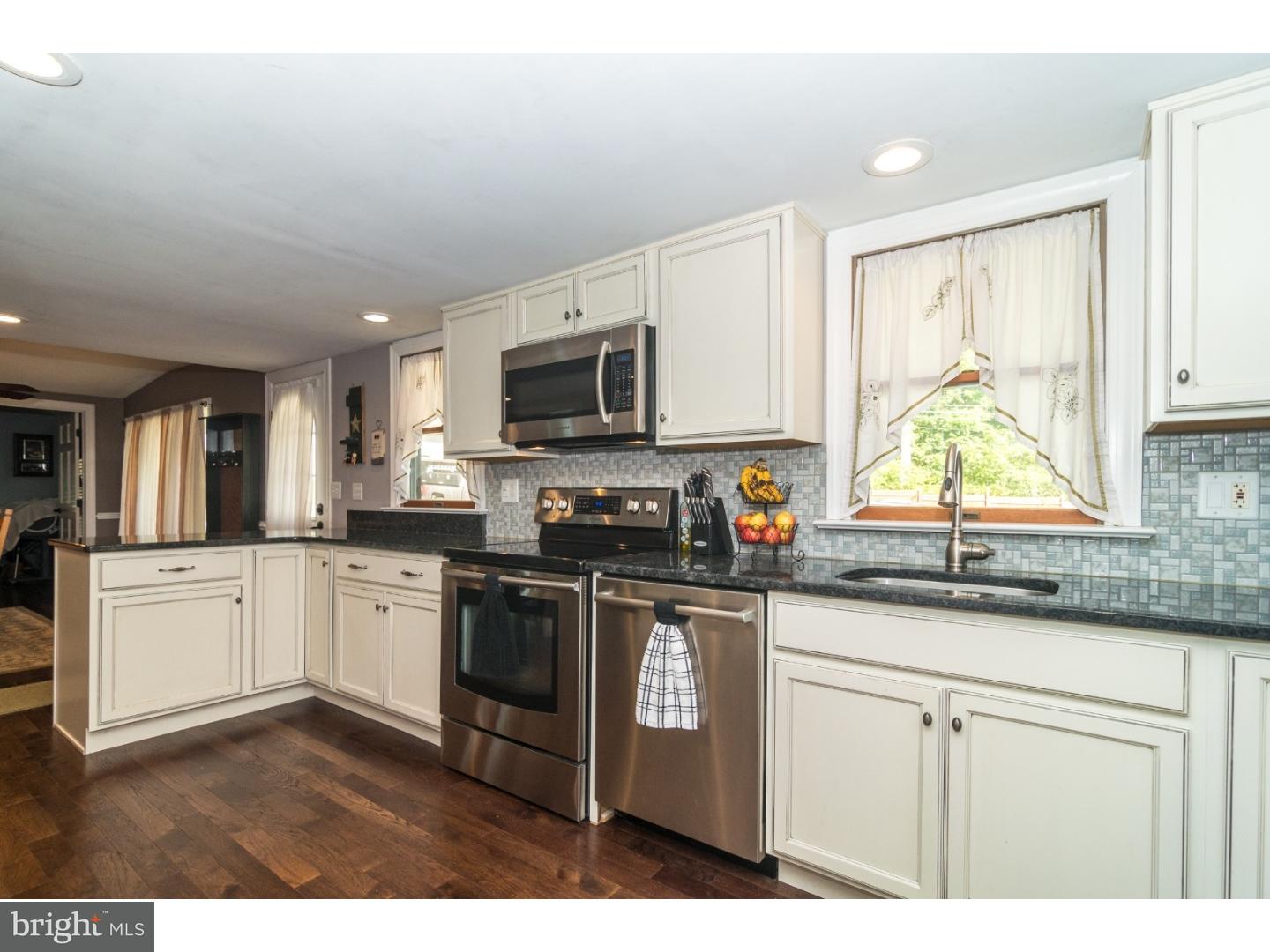 601 Layfield Road Perkiomenville, PA 18074 - Photo 7 of 25 Kitchen