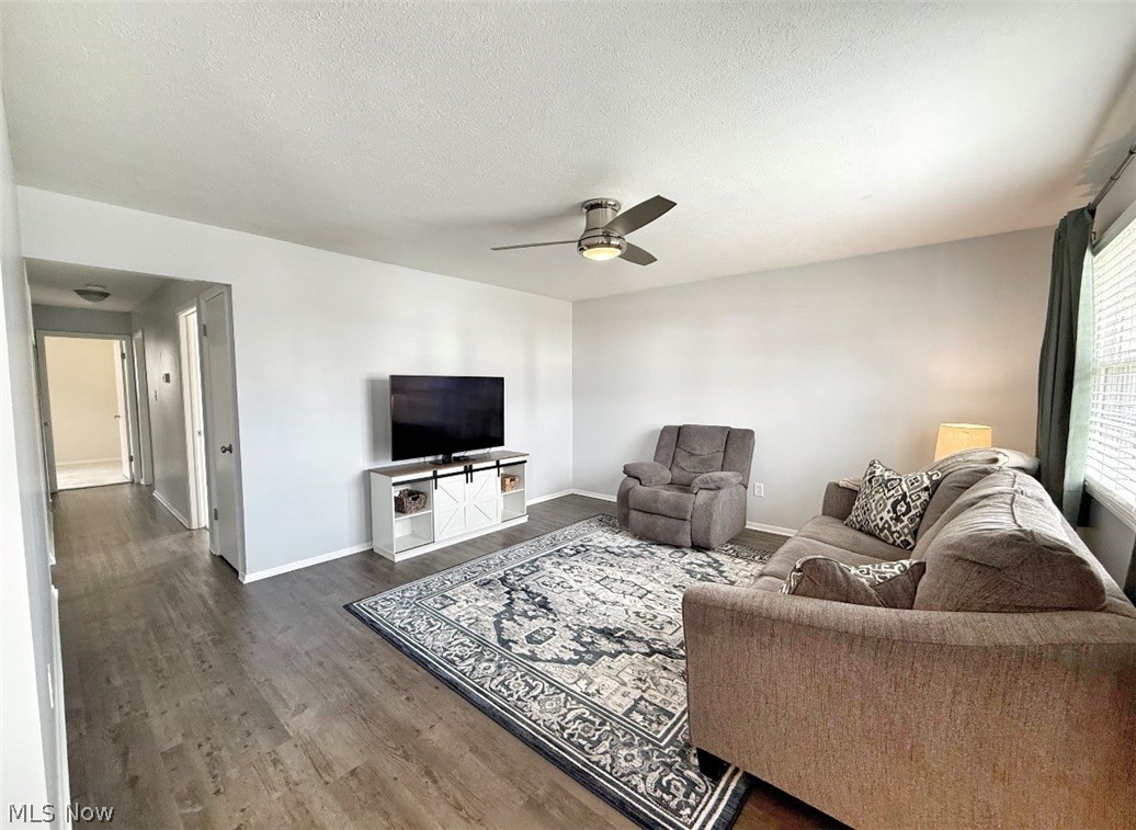 1739 Ridgeview Drive Wickliffe, OH 44092 - Photo 4 of 15
