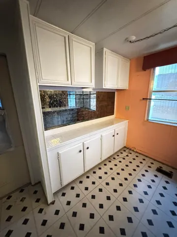 $98,000 | 107 East 4th Avenue, Metaline Falls, WA 99153