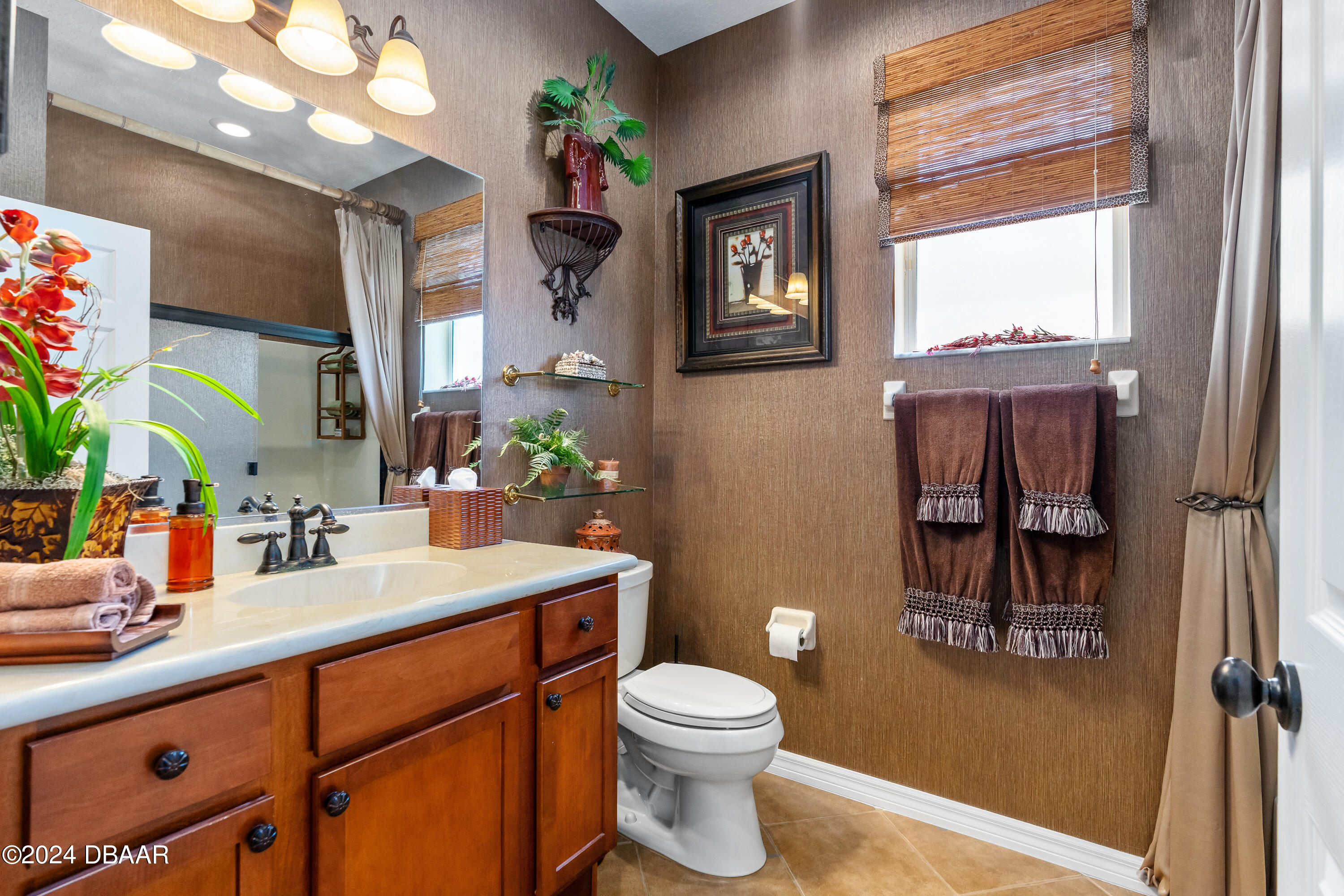 99 Raintree Circle Palm Coast, FL 32164 - Photo 26 of 47 Guest bath