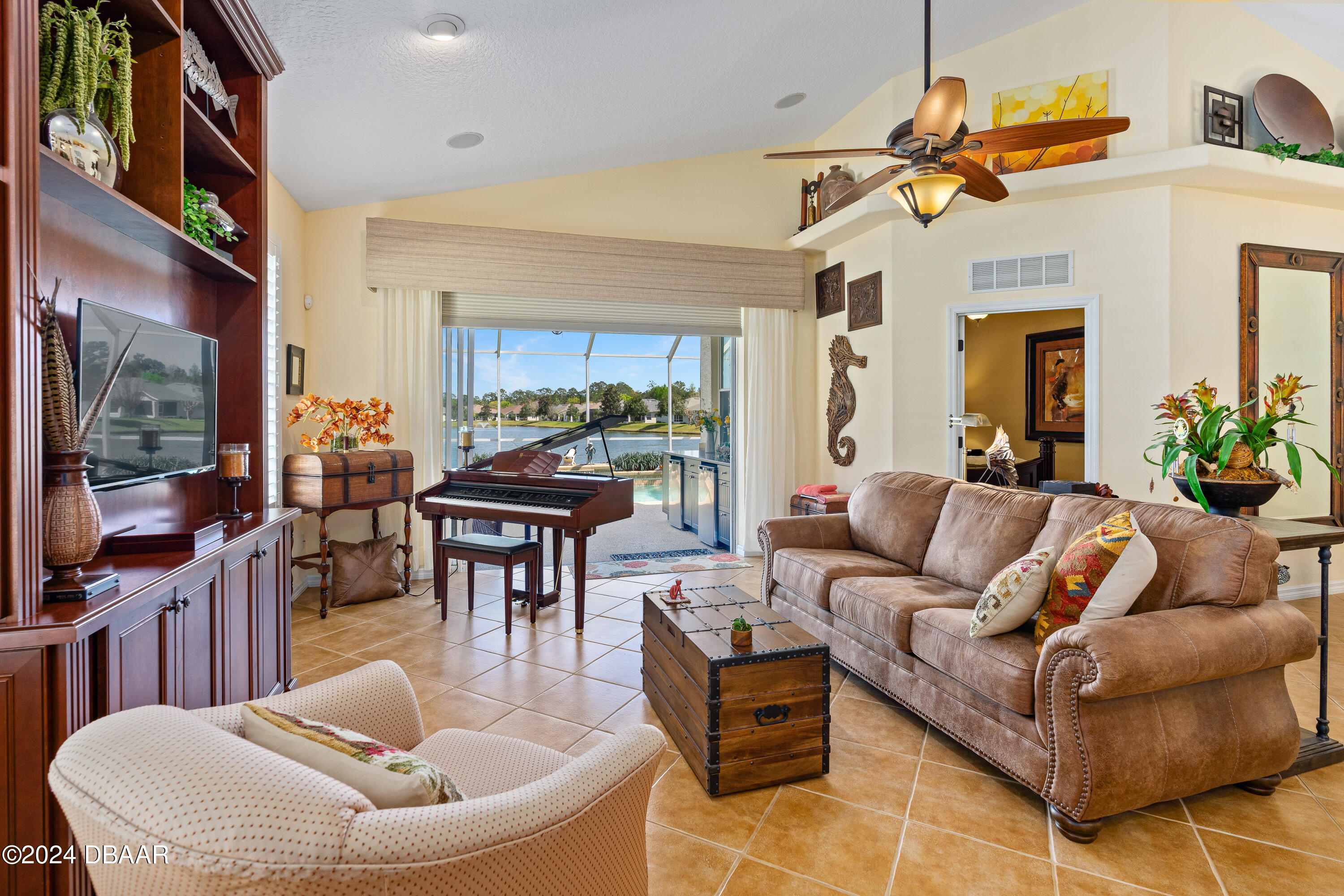 99 Raintree Circle Palm Coast, FL 32164 - Photo 8 of 47 Family area
