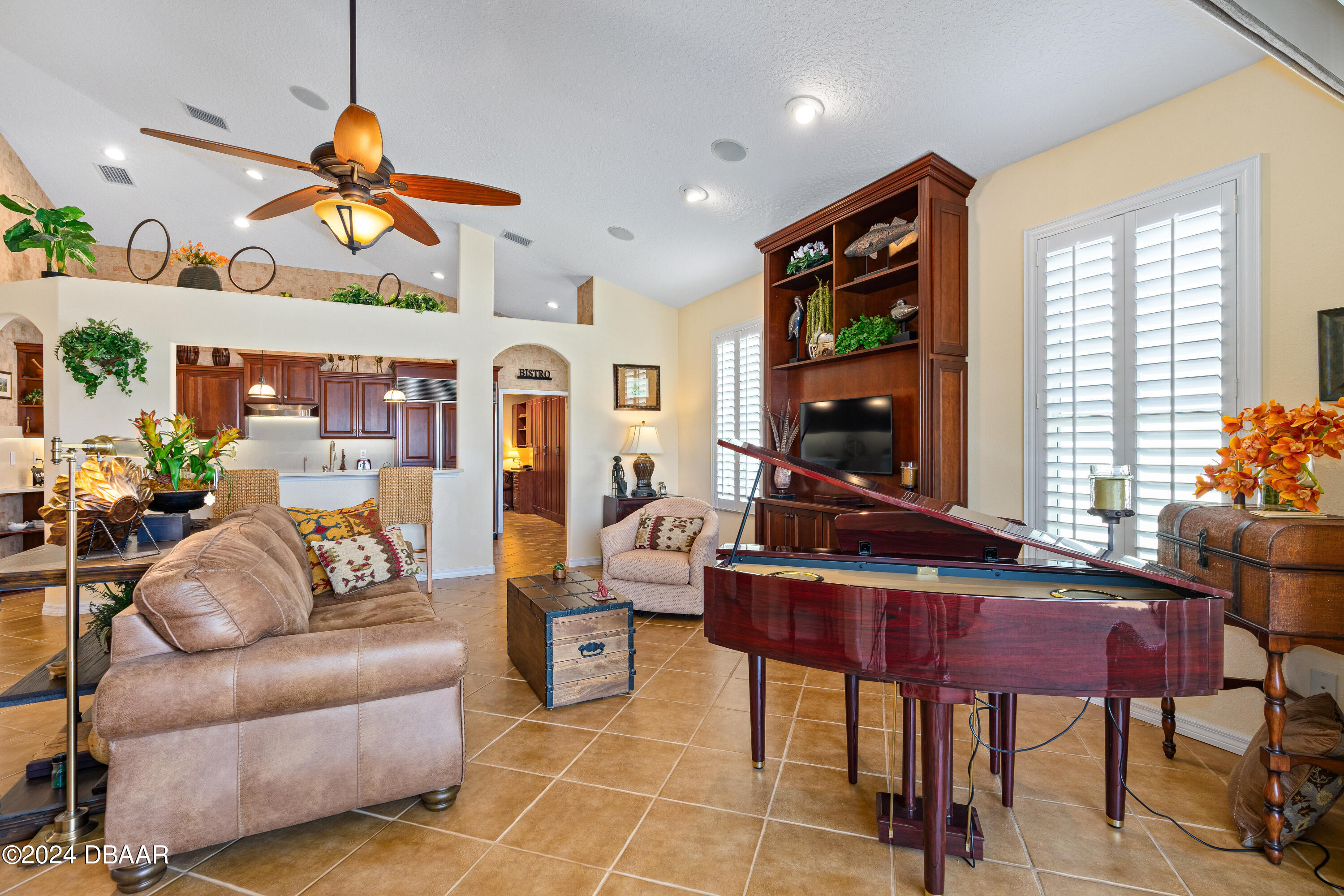 99 Raintree Circle Palm Coast, FL 32164 - Photo 10 of 47 Lounge area