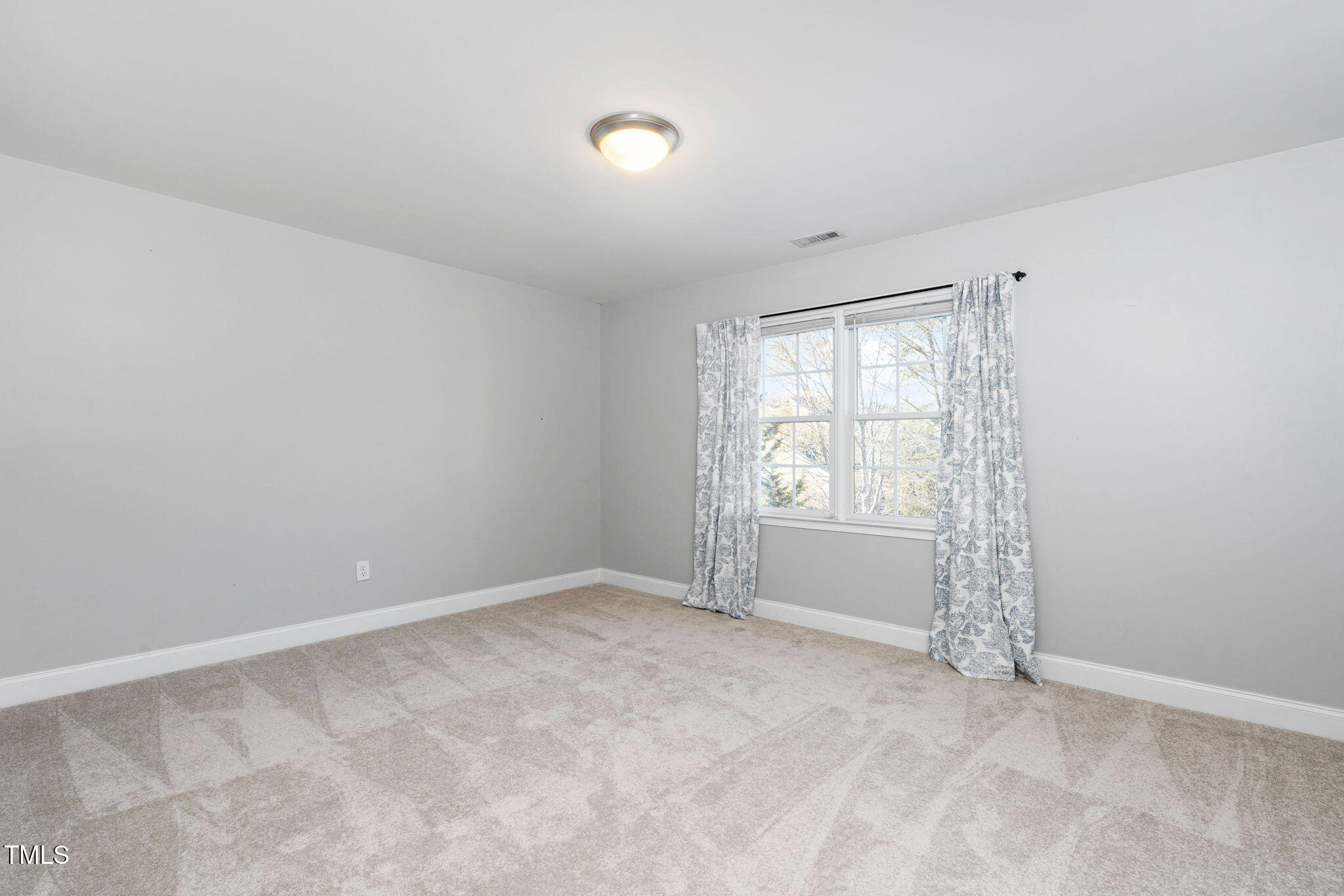 9320 Teton Pines Way Raleigh, NC 27617 - Photo 51 of 94 Bedroom 5 - second floor