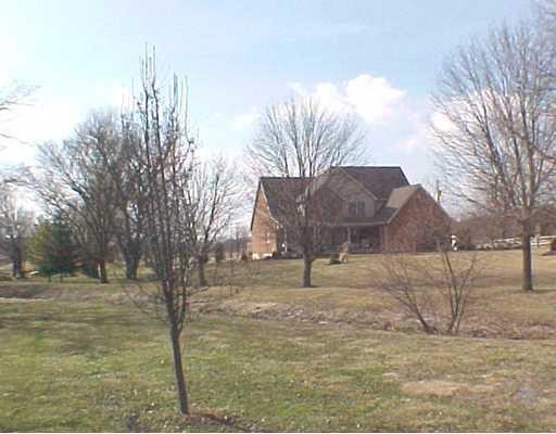 5703 South Tecumseh Road Springfield, OH 45502 - Photo 4 of 16