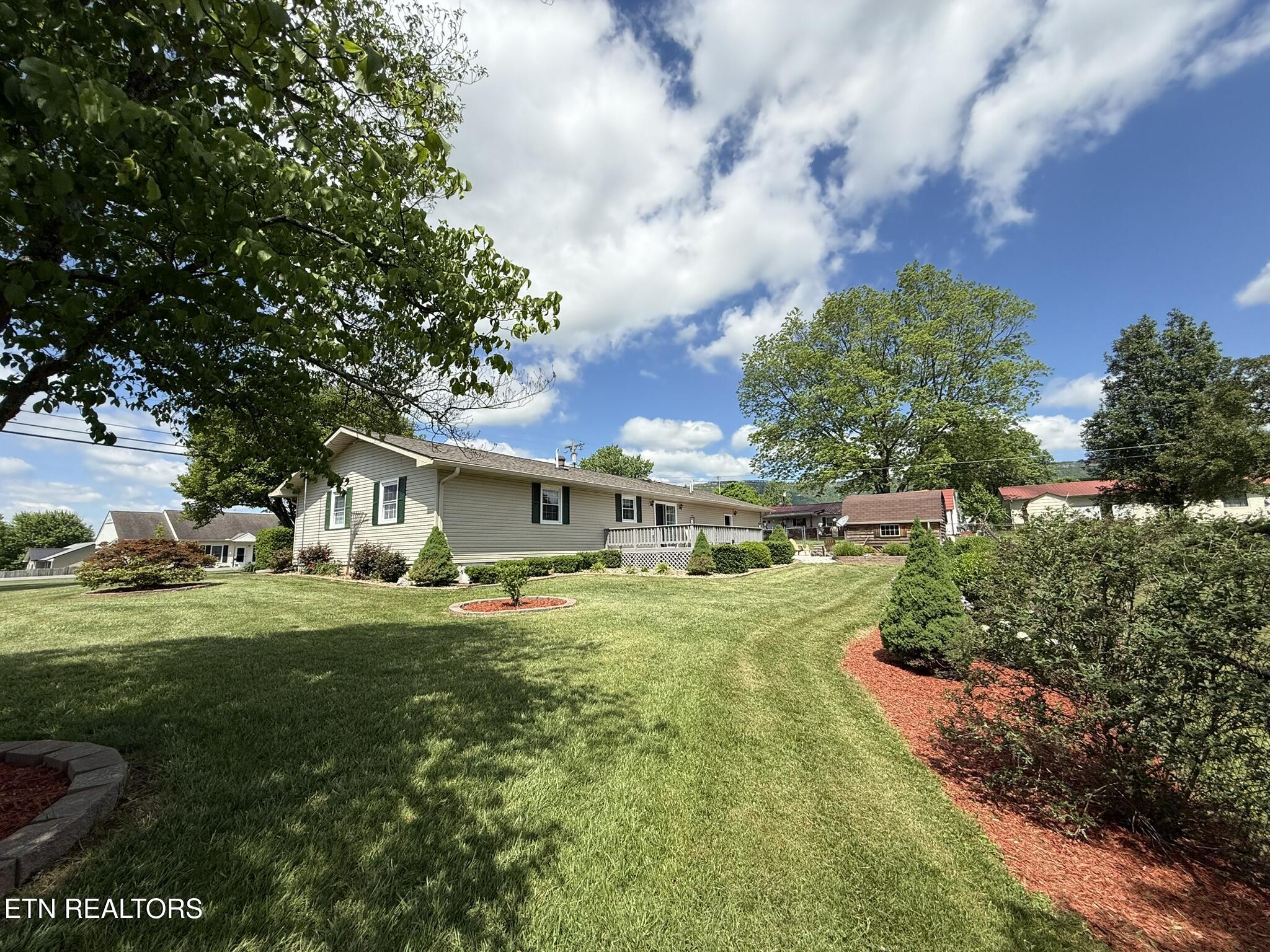 155 Valley View Road La Follette, TN 37766 - Photo 35 of 40 IMG_4345