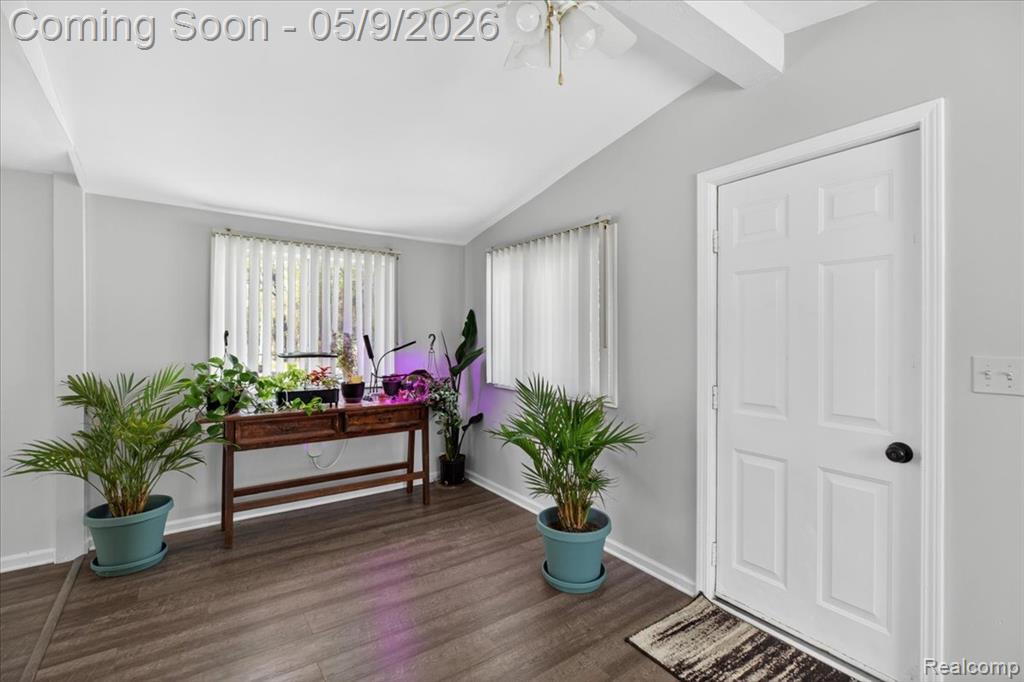 9809 Mandon Road White Lake, MI 48386 - Photo 10 of 34 Gallery Image 10