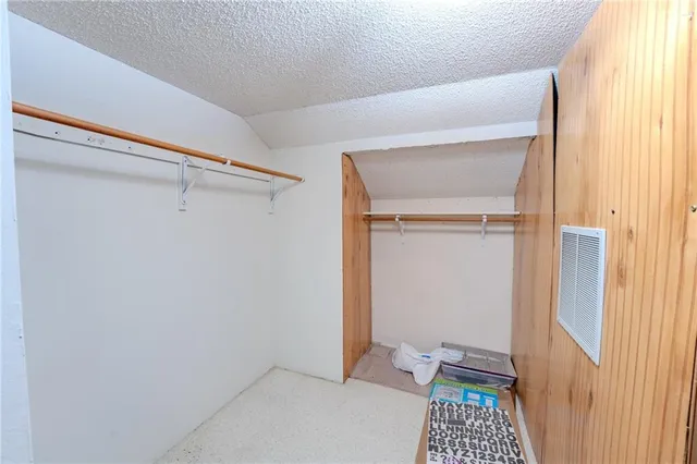 $145,000 | 323 South Holbrook Street, Fort Scott, KS 66701