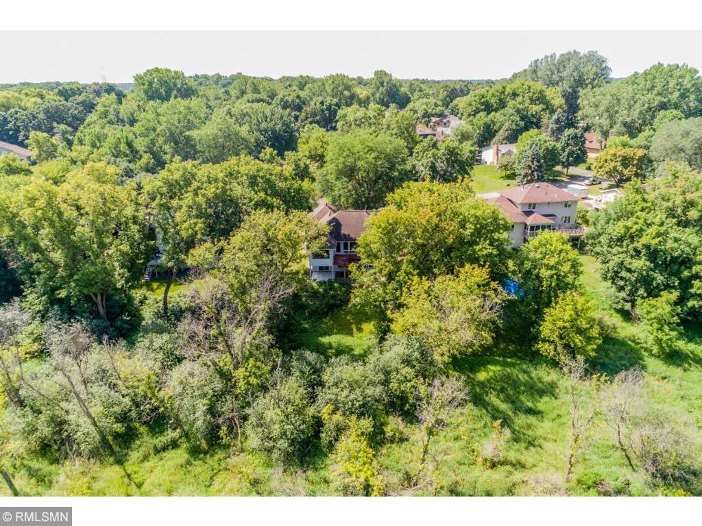 14510 Woodruff Road Wayzata, MN 55391 - Photo 22 of 24 Gallery Image 22