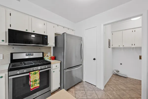 $315,900 | 2605 West Stassney Lane, Unit A, Austin, TX 78745