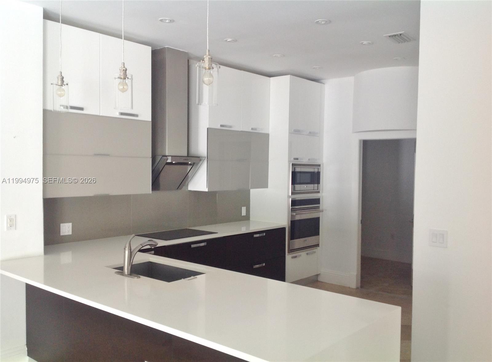 8 Turtle Walk, Unit 8 Key Biscayne, FL 33149 - Photo 8 of 23