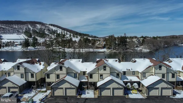 $789,900 | 33 Ski Harbor Drive, Unit 33, McHenry, MD 21541