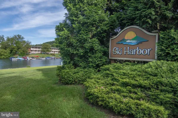 $789,900 | 33 Ski Harbor Drive, Unit 33, McHenry, MD 21541
