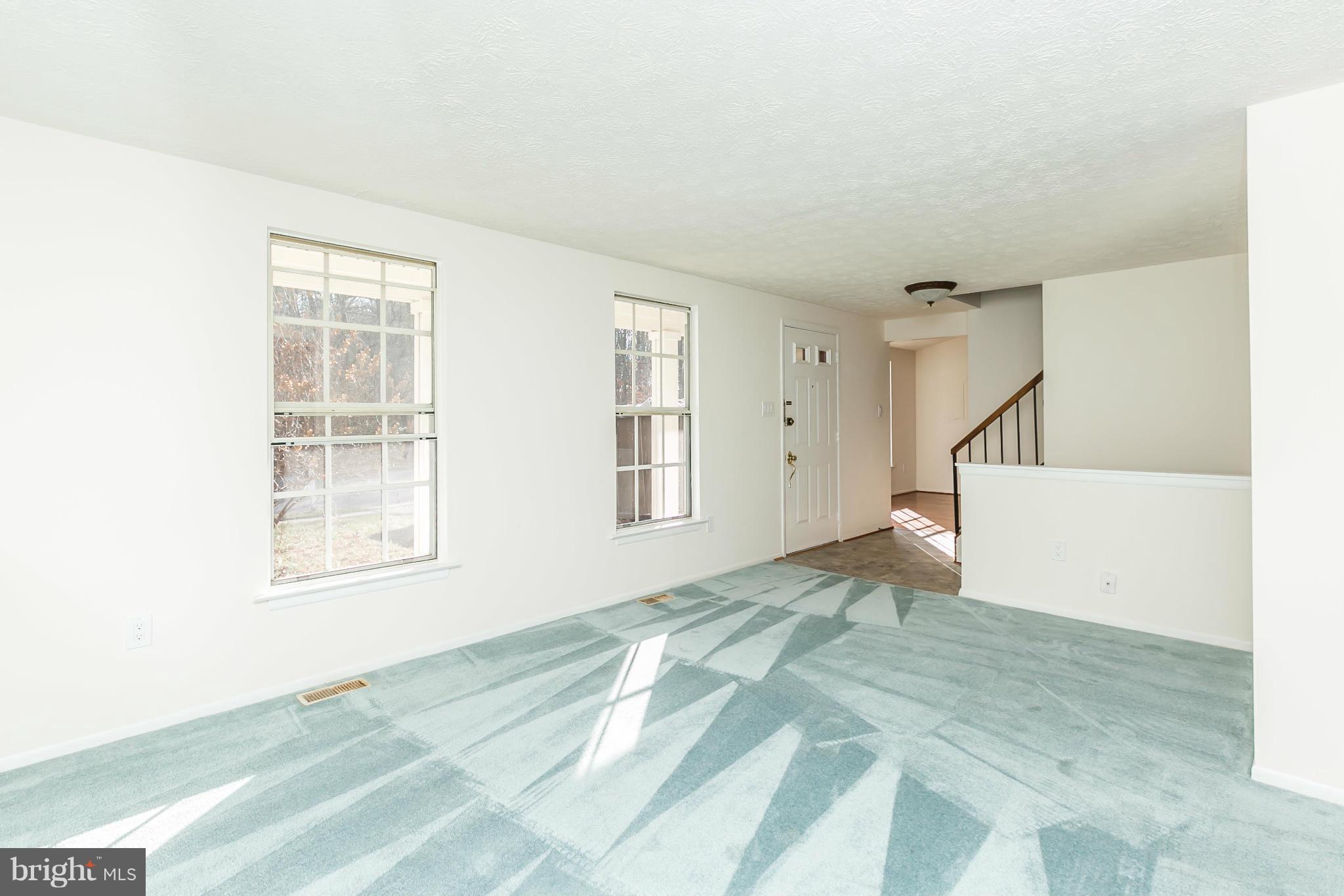 8688 Mission Road Jessup, MD 20794 - Photo 22 of 30 Living Room