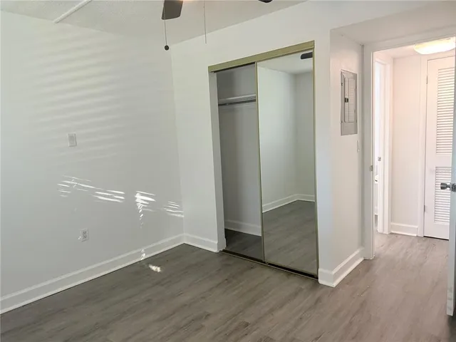 $1,500 | 1524 Lakeview Road, Unit 305, Clearwater, FL 33756