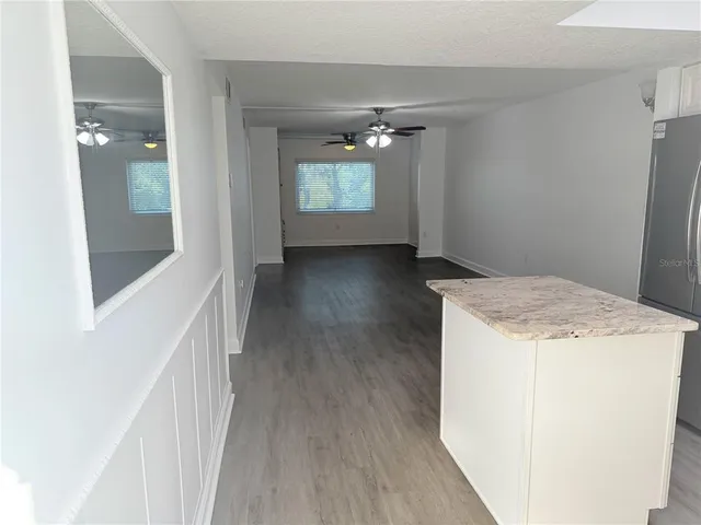 $1,500 | 1524 Lakeview Road, Unit 305, Clearwater, FL 33756