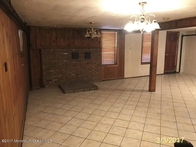 453 Freehold Road Jackson, NJ 08527 - Photo 14 of 33 family1