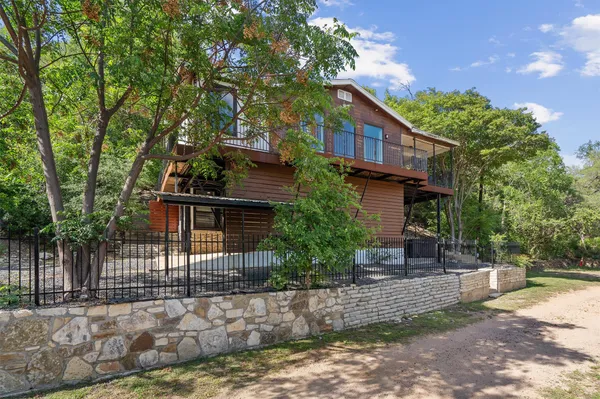 $3,100 | 25413 Pedernales Point Drive, Spicewood, TX 78669