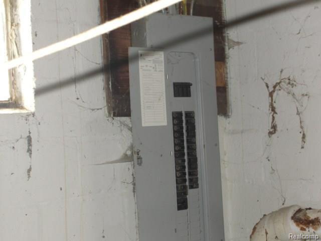 2923 North Custer Road Monroe, MI 48162 - Photo 16 of 16 Circuit Breaker Panel.jpg