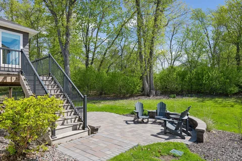 $915,000 | 5450 Yellowstone Lane North, Plymouth, MN 55446