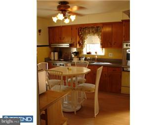 3174 Bethel Road Marcus Hook, PA 19061 - Photo 5 of 12 Kitchen