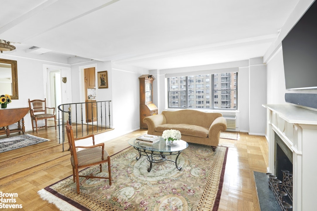 235 East 73rd Street, Unit 8D Manhattan, NY 10021 - Photo 1 of 12