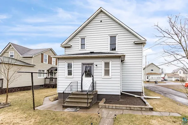 $229,900 | 607 3rd Avenue East, Superior, WI 54880