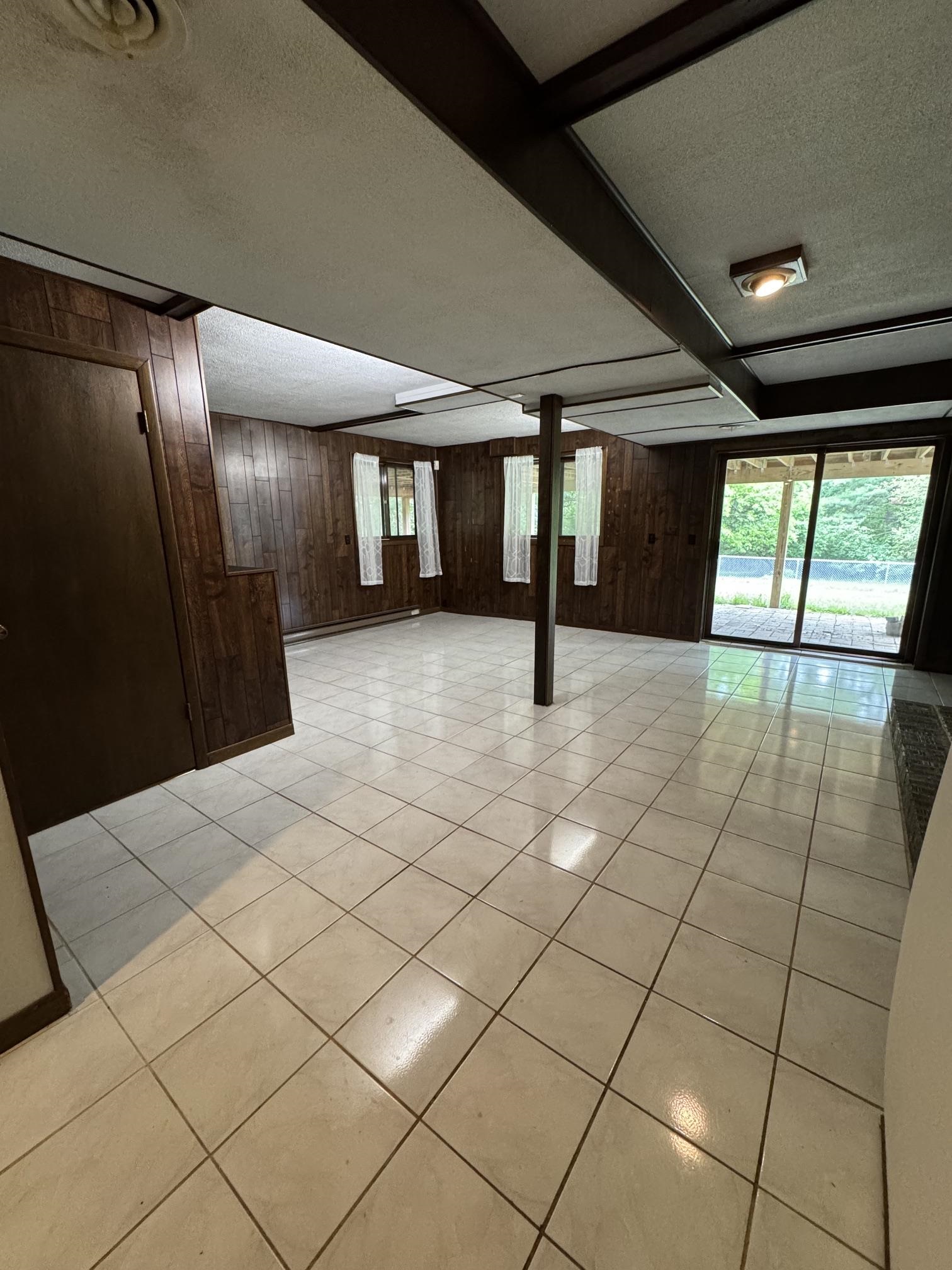 7705 East Rockton Road Roscoe, IL 61073 - Photo 10 of 16