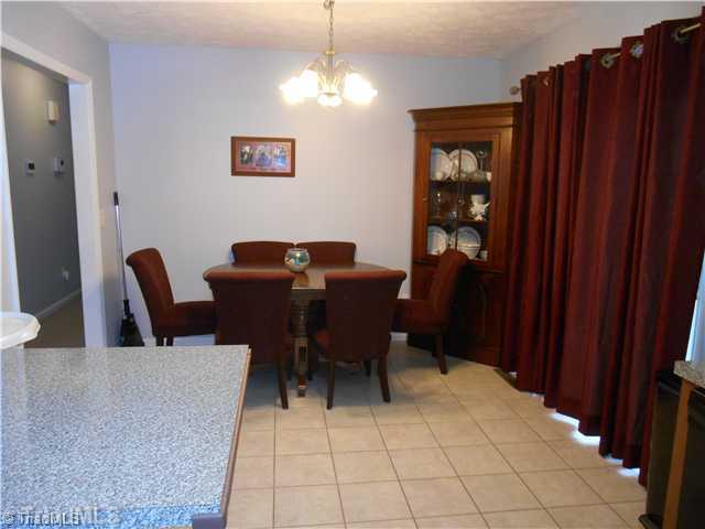 164 Hawksbridge Road Mount Airy, NC 27030 - Photo 4 of 16 Dining Room.