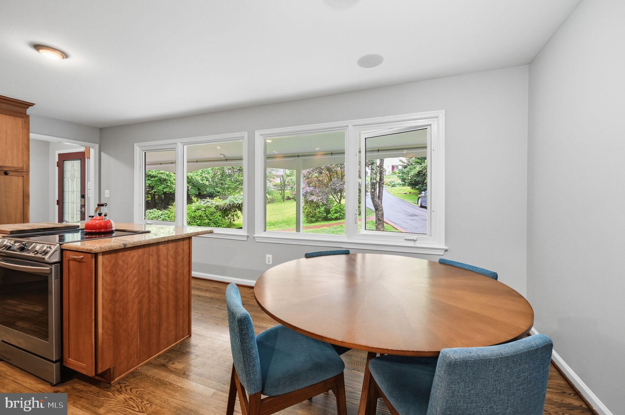 2506 Pinoak Lane Reston, VA 20191 - Photo 5 of 33 a living room with wooden floor and furniture