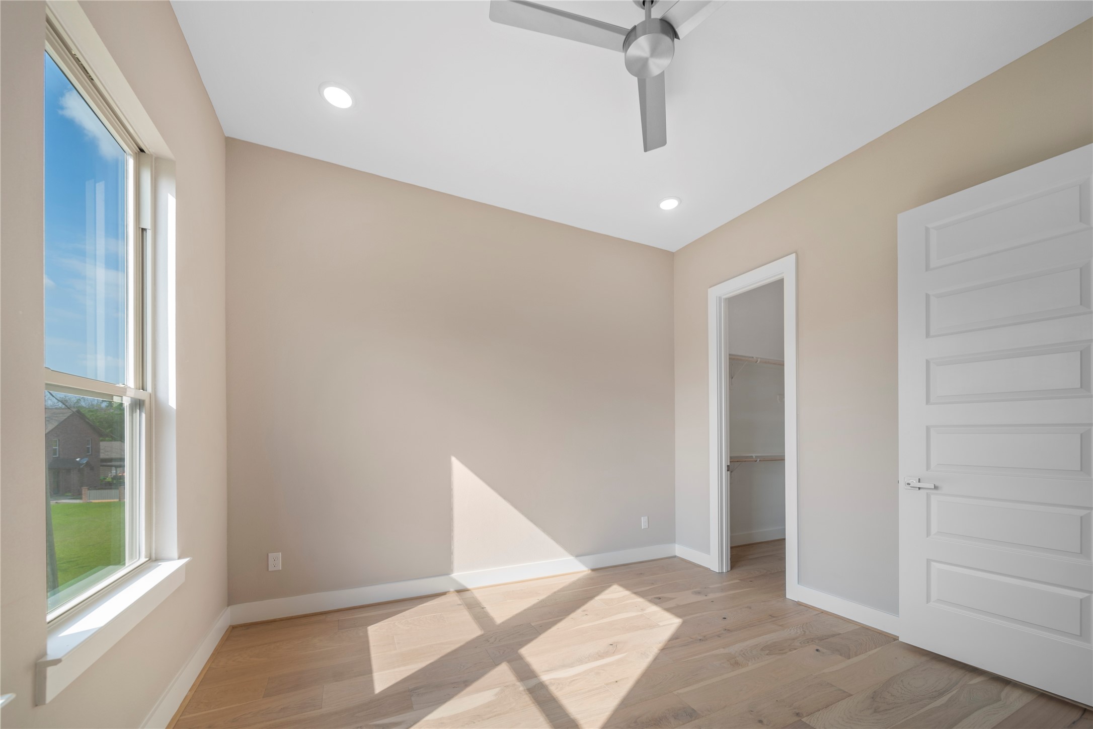 312 Queen Sude Lane Houston, TX 77091 - Photo 12 of 20