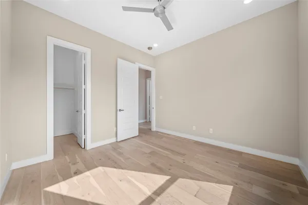 $2,400 | 312 Queen Sude Lane, Houston, TX 77091