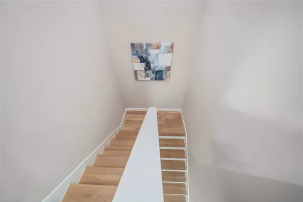 $2,400 | 312 Queen Sude Lane, Houston, TX 77091