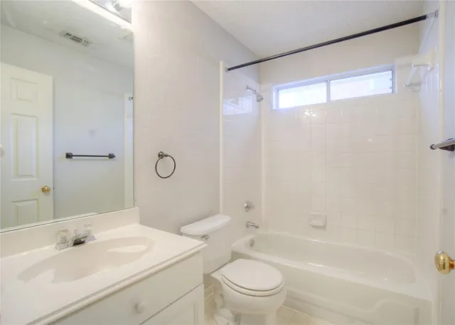 $2,395 | 14584 Whitman Court, Addison, TX 75001