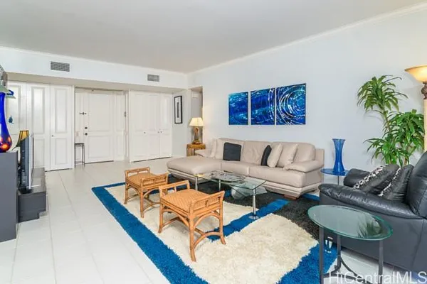 $9,000 | 4999 Kahala Avenue, Unit 350, Honolulu, HI 96816