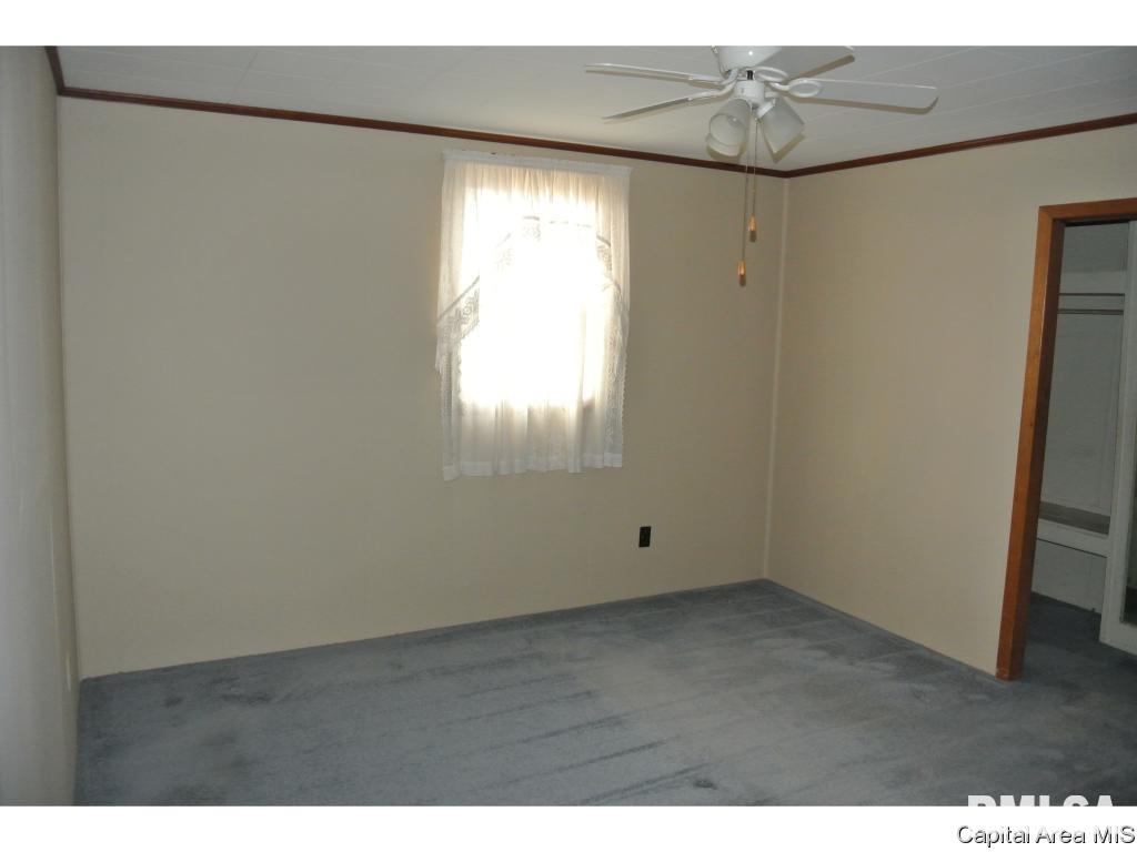 1100 West Elliott Avenue Springfield, IL 62702 - Photo 12 of 21 Gallery Image 12