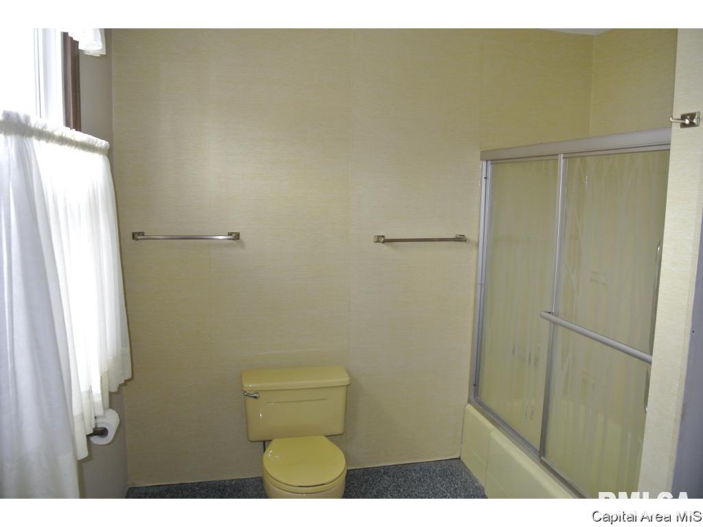 1100 West Elliott Avenue Springfield, IL 62702 - Photo 14 of 21 Gallery Image 14