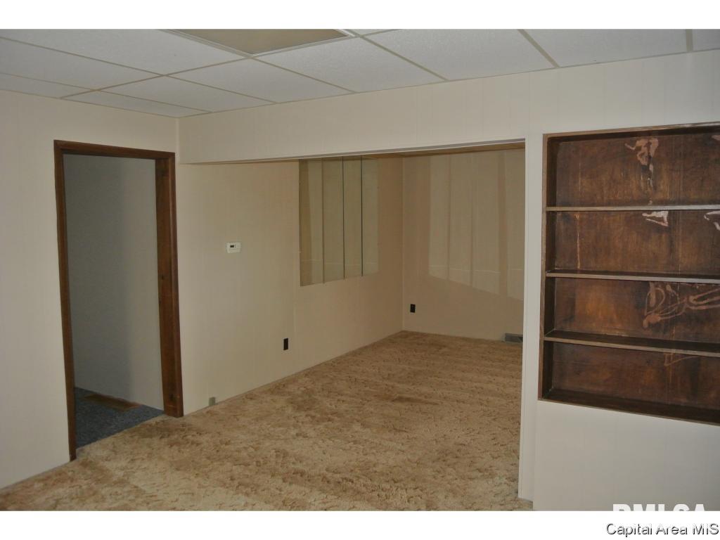 1100 West Elliott Avenue Springfield, IL 62702 - Photo 18 of 21 Gallery Image 18