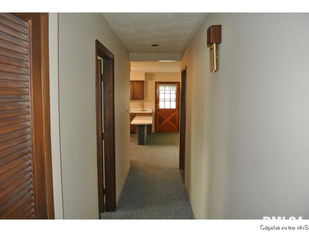 1100 West Elliott Avenue Springfield, IL 62702 - Photo 19 of 21 Gallery Image 19
