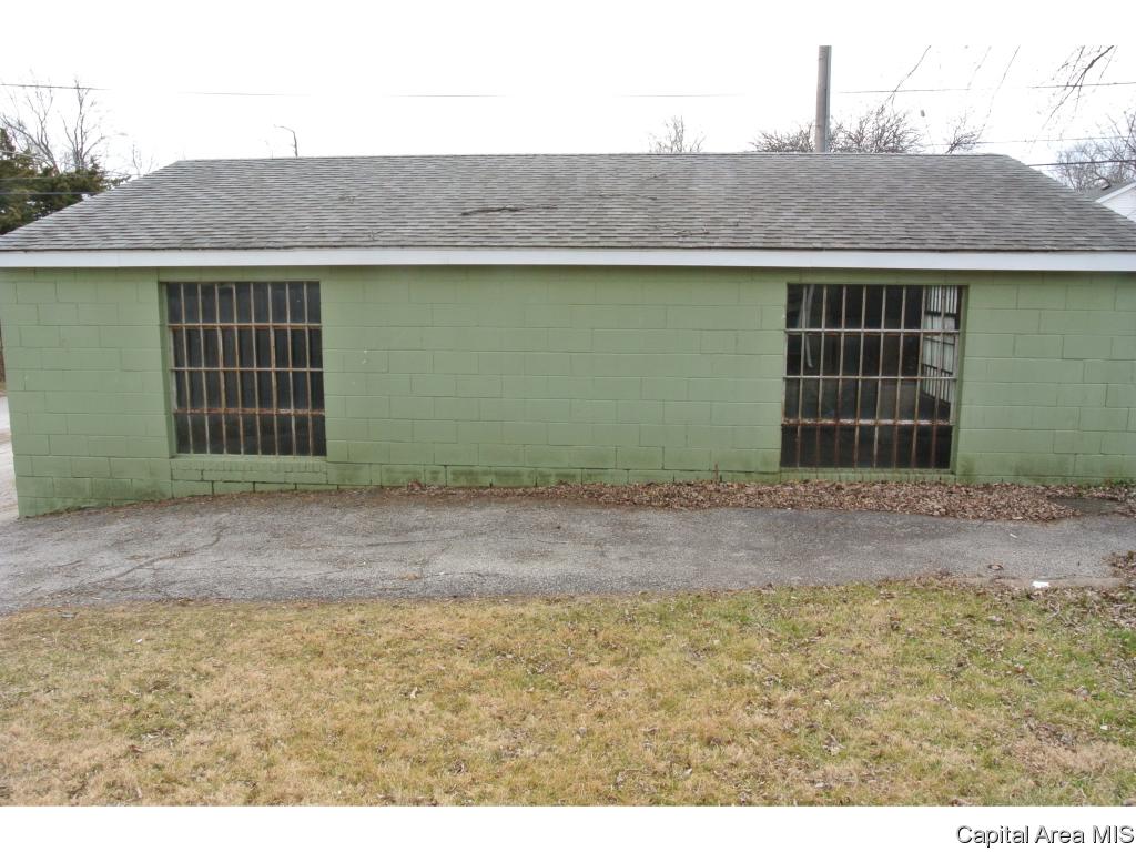 1100 West Elliott Avenue Springfield, IL 62702 - Photo 7 of 21 Gallery Image 7