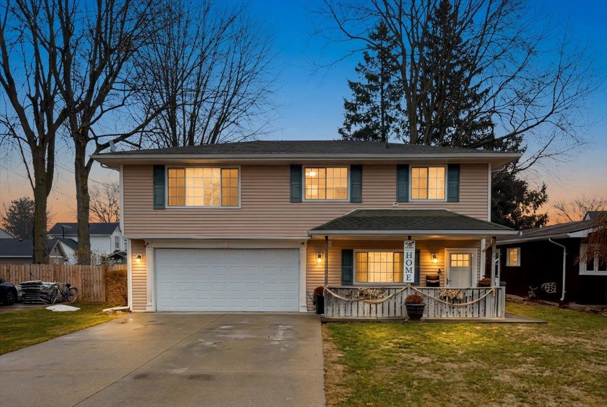 1806 Michigan Street Algonac, MI 48001 - Photo 1 of 38