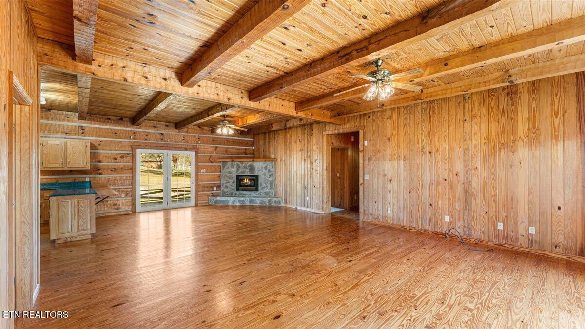 1793 Cherokee Drive Bean Station, TN 37708 - Photo 13 of 60 03-Great Room