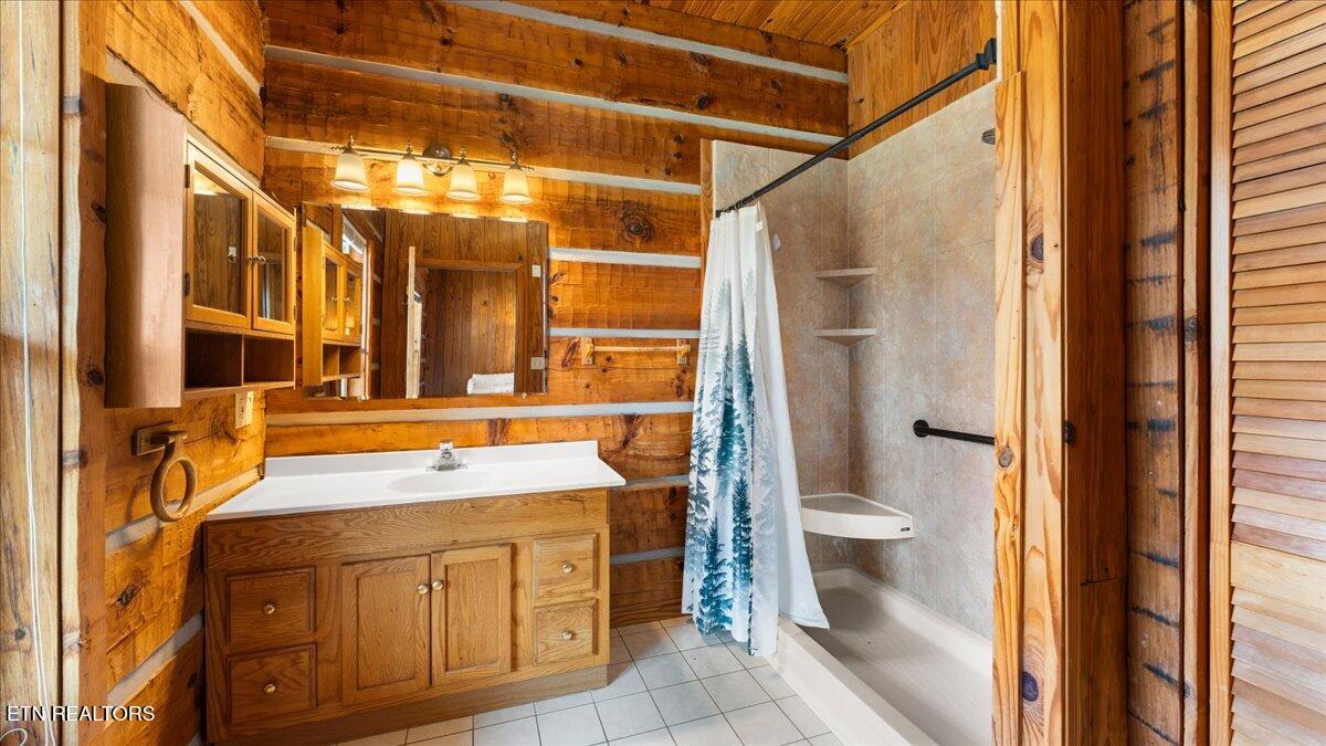 1793 Cherokee Drive Bean Station, TN 37708 - Photo 24 of 60 20-Primary Bath