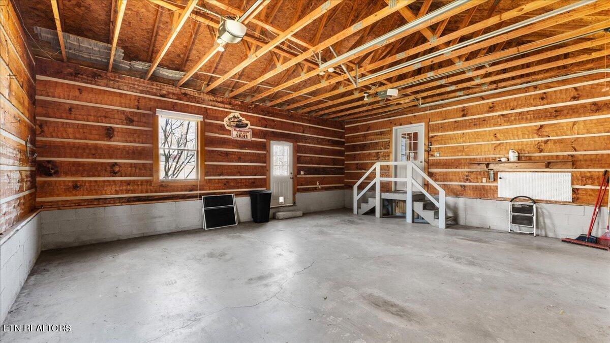 1793 Cherokee Drive Bean Station, TN 37708 - Photo 37 of 60 39-Garage