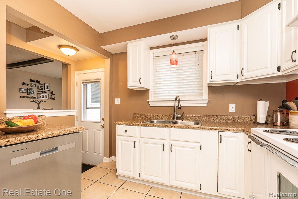 2839 Avalon Road Rochester Hills, MI 48309 - Photo 14 of 53