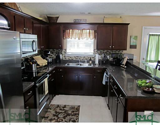 108 Becca Drive Springfield, GA 31329 - Photo 13 of 24 Kitchen.