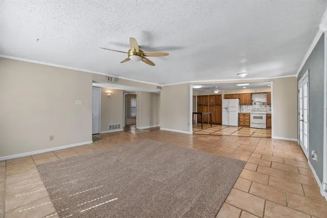 $2,250 | 801 Meadowlark Drive, Lewisville, TX 75067