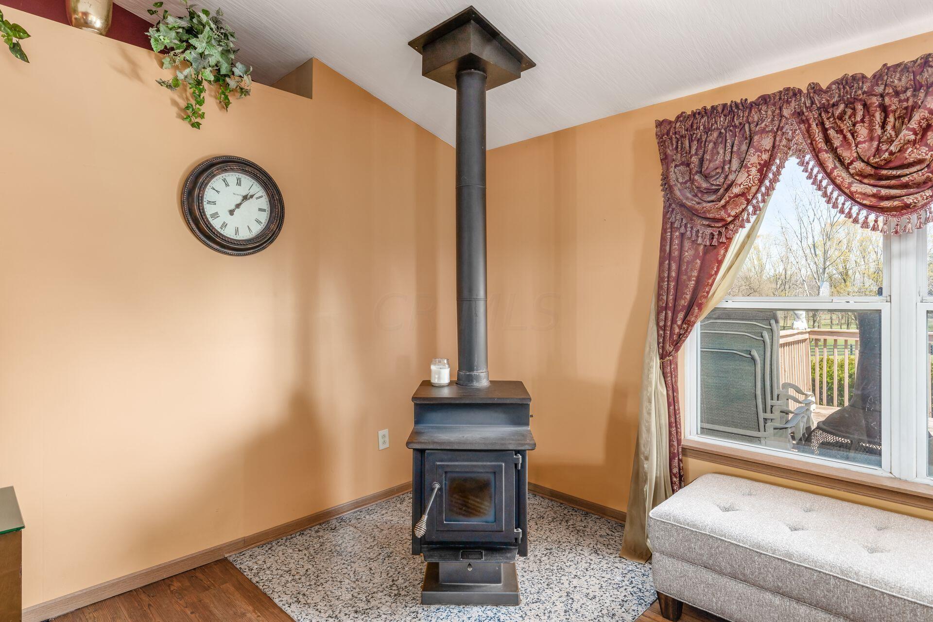 7980 Ashley Road Ashley, OH 43003 - Photo 8 of 34 014_5c13c82_B-7980 Ashley-043