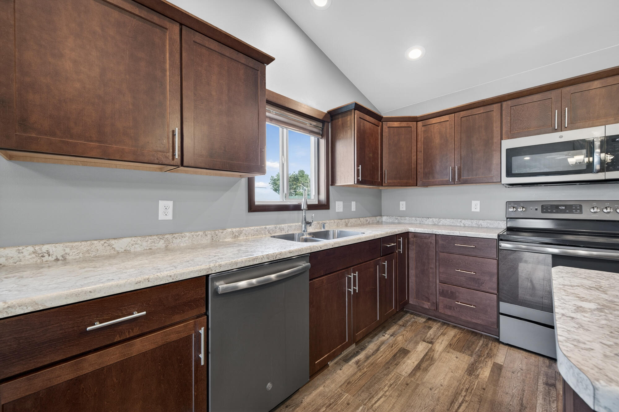 1909 Prairie Place Holmen, WI 54636 - Photo 11 of 41 WKP_5989